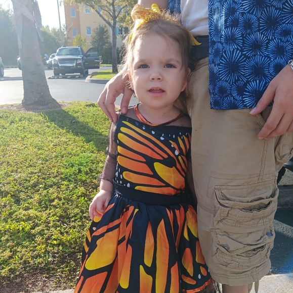 Meet your Posher, Ally - Picture 3 of 13